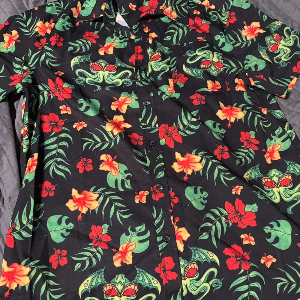 Sourpuss Hawaiian Cthulhu Men’s Button Up